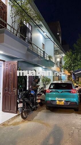 Nhà Nguyên Căn, Hẻm xe hơi thông ra KDC, Điện Nước Chính Thức
