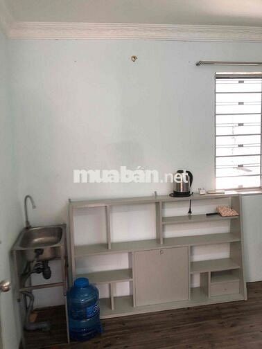 Phòng ban công cửa sổ full nội thất, 5p đến ĐHBK