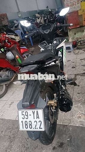 Yamaha Exciter 155 Đen trắng
