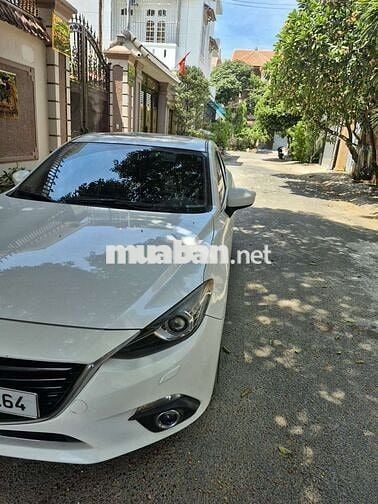 Mazda Mazda 3 2015 Trắng Xăng 2.0