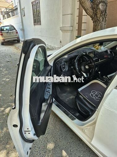 Mazda Mazda 3 2015 Trắng Xăng 2.0