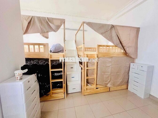 KÍ TÚC XÁ NỮ 4 BẠN ( NGAY CỔNG CHÍNH ĐẠI HỌC VĂN LANG)
