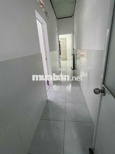 Cho thuê nhà 4x16m, gác, 2pn, HXH, Nguyễn Văn Quá, Q12