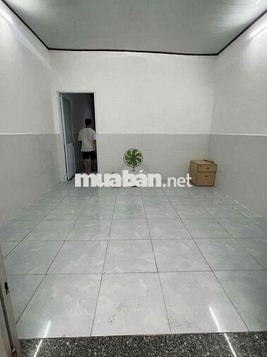 Cho thuê nhà 4x16m, gác, 2pn, HXH, Nguyễn Văn Quá, Q12