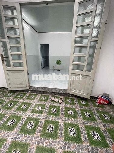 Cho thuê nhà 4x16m, gác, 2pn, HXH, Nguyễn Văn Quá, Q12