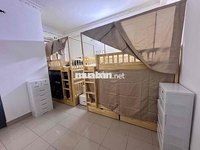 KÍ TÚC XÁ NỮ 4 BẠN ( NGAY CỔNG CHÍNH ĐẠI HỌC VĂN LANG)