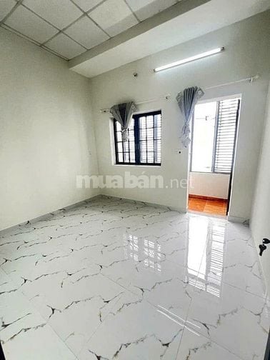 Nhà hẻm Nguyễn Văn Luông 4x11 1 trệt 2 lầu 4PN