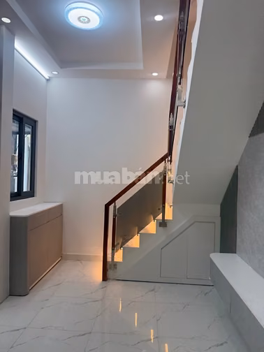 Căn Nhà 17m² - 2 Tầng - Gần Đường Huỳnh Tấn Phát, 1,35 Tỷ. 