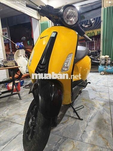 Piaggio Vespa Primavera Fi màu Vàng đen đời 2014