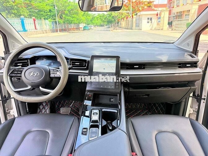Hyundai Custin 2024 bản đặt biệt 1.5Turbo 34.000km