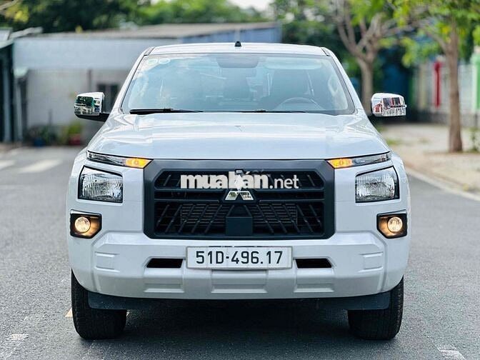 Bán tải Mitsubishi Triton 2024 12.000km xe zin