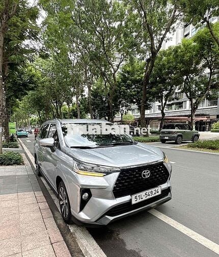 Toyota Veloz Cross 1.5 CVT 2024 Bạc 7 chỗ như mới