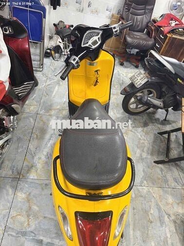 Piaggio Vespa Primavera Fi màu Vàng đen đời 2014