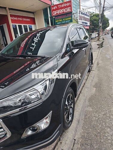 Toyota Innova Venturer 2018 Số tự động Đen