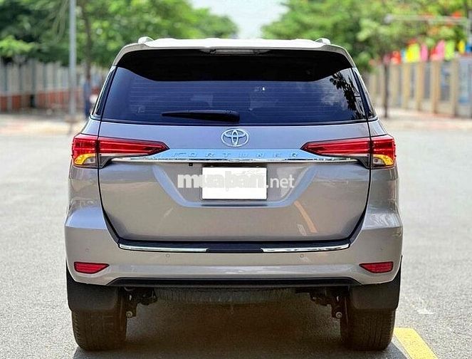 Toyota Fortuner 2021 2.4G AT máy dầu số tự động