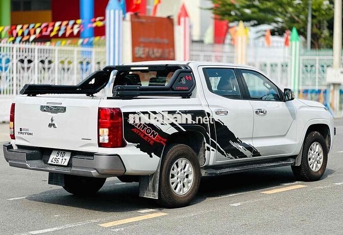 Bán tải Mitsubishi Triton 2024 12.000km xe zin