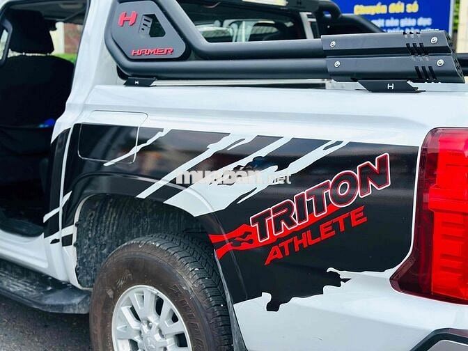 Bán tải Mitsubishi Triton 2024 12.000km xe zin