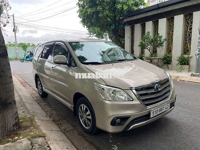 Toyota Innova 2015 Vàng cát Số sàn