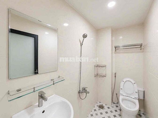 Cho thuê nhà nguyên căn 4Pn 5wc hẻm Huỳnh Tấn Phát nhà bè