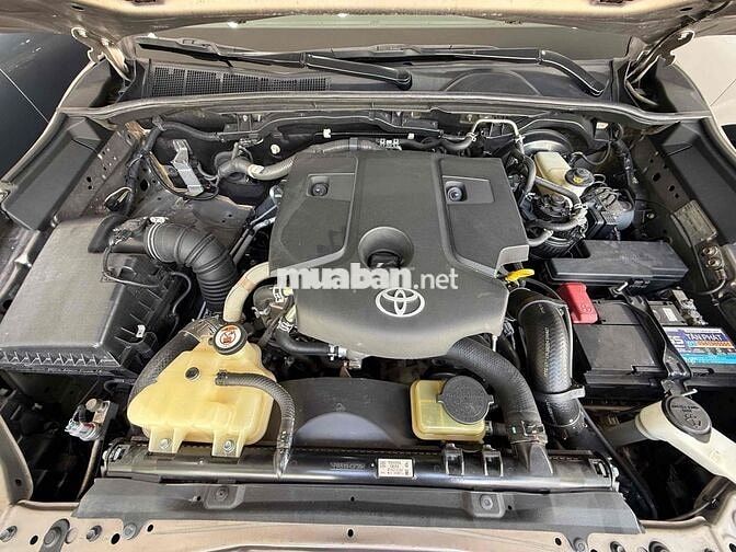 Toyota Fortuner 2021 2.4G AT máy dầu số tự động