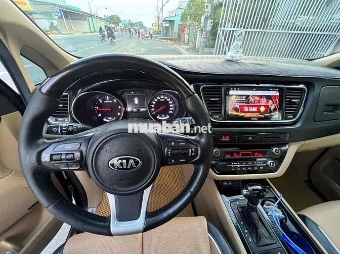 Kia Grand Sedona 2016 Nâu