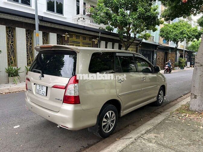 Toyota Innova 2015 Vàng cát Số sàn