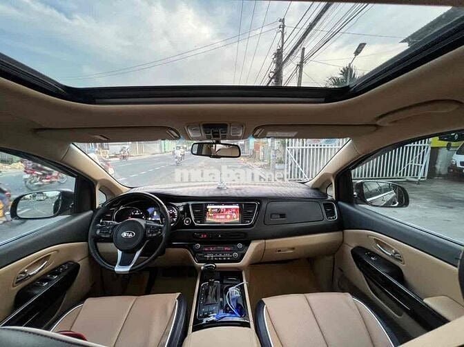 Kia Grand Sedona 2016 Nâu