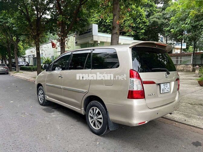 Toyota Innova 2015 Vàng cát Số sàn