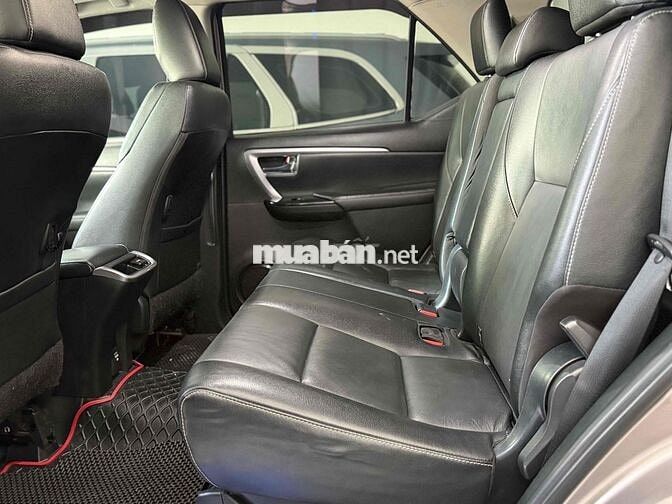 Toyota Fortuner 2021 2.4G AT máy dầu số tự động