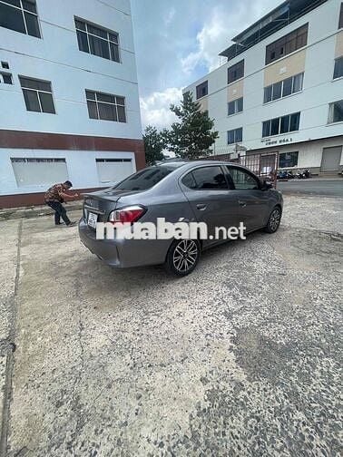 Mitsubishi Attrage Full Star Top Tự động Xám