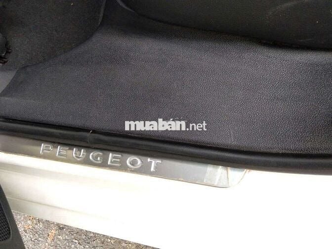 Peugeot 408 Trắng Tự động