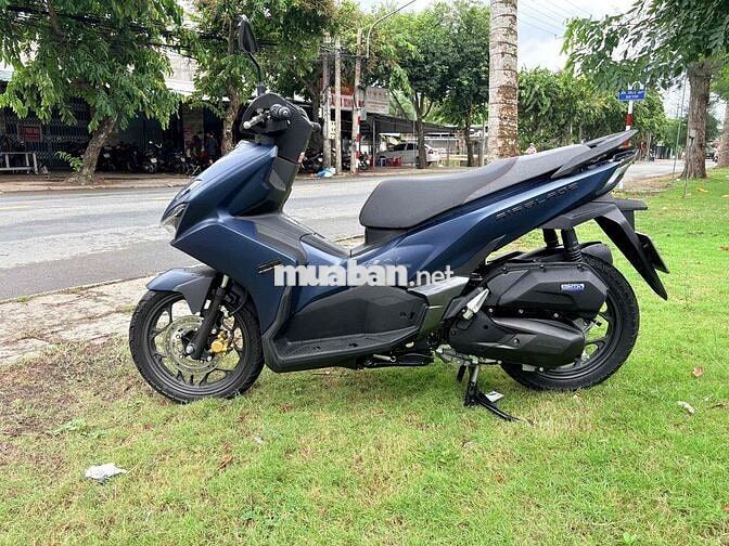 Honda AB 125 2026 Xám 400km