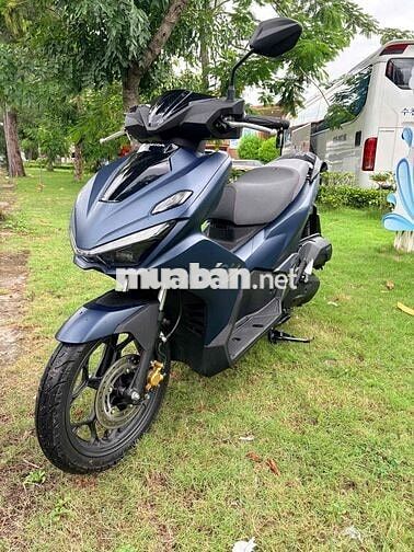 Honda AB 125 2026 Xám 400km
