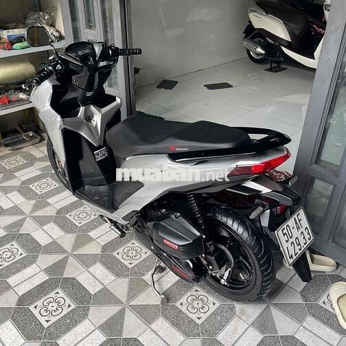 Vario 150/2020 Xám Bạc, đầu chưa mở, 18k, 9 chủ