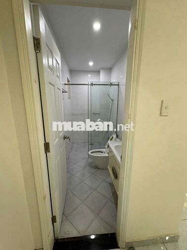 Căn hộ gia đình 2 phòng ngủ 6,5 triệu. KDC Năm Long Quận 7 