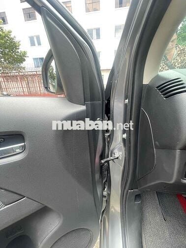 Mitsubishi Attrage Full Star Top Tự động Xám