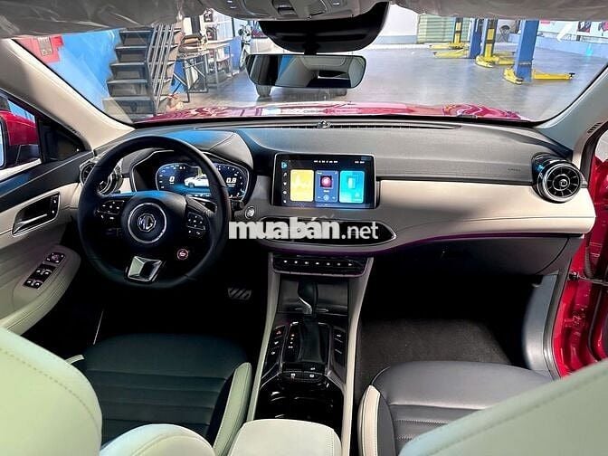 MG HS LUXURY 2024