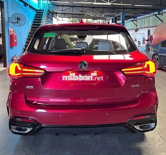 MG HS LUXURY 2024