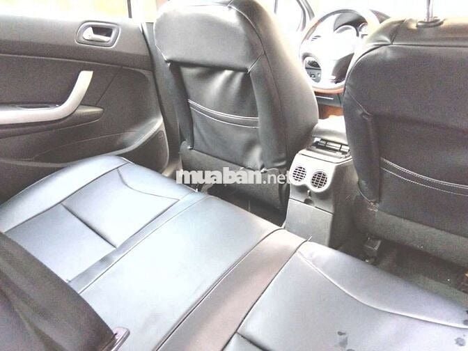 Peugeot 408 Trắng Tự động