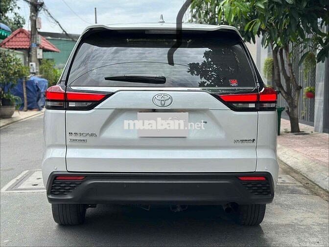 Toyota Innova HEV 2025 Xăng điện Màu trắng