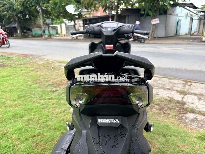 Honda AB 125 2026 Xám 400km