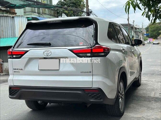 Toyota Innova HEV 2025 Xăng điện Màu trắng