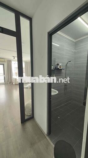 Cho nữ thuê phòng có sẵn bếp, máy lạnh