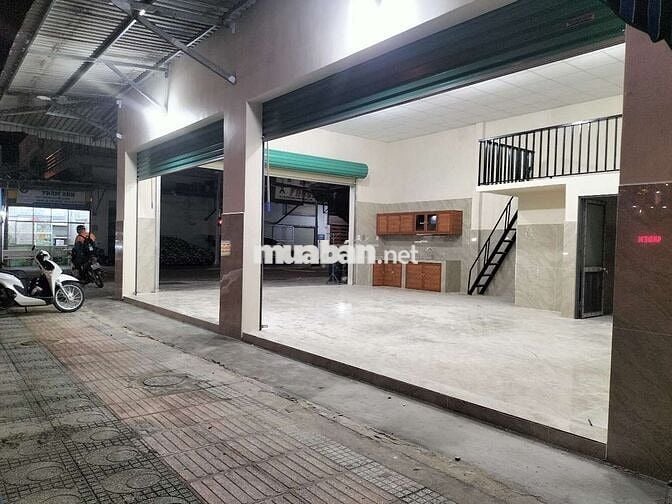 căn góc cực đắc địa còn xót lại trên con đường sầm uất
