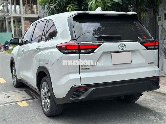Toyota Innova HEV 2025 Xăng điện Màu trắng