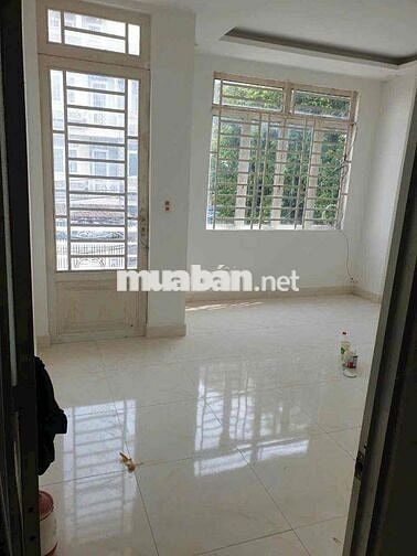 CHO THUÊ NHÀ MẶT TIỀN 5X24M ĐƯỜNG SỐ P.TÂN QUY Q7
