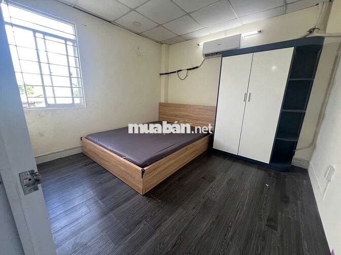 THANG MÁY 2 PHÒNG NGỦ, 1 PHÒNG KHÁCH ngay Sân Bay Tân Sơn Nhất GaT1