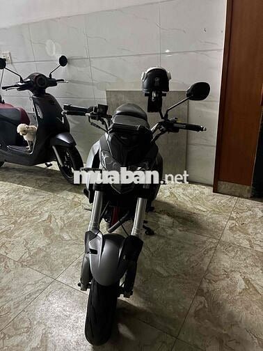 Benelli TNT 125 125cc Xám Nhập khẩu