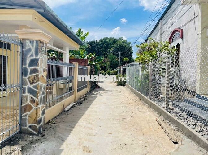 ĐẤT 1/ Nguyễn Ảnh Thủ Bà Điểm 96m2 SHR Giá 1 tỷ3 đất đẹp xây dựng ngay