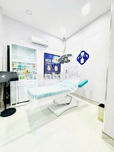 NHÀ- MBKD CMT8 Q.10- HẺM OTO TỚI CỬA- CÁCH MT CHỈ 2 CĂN- HOÀN CÔNG ĐỦ